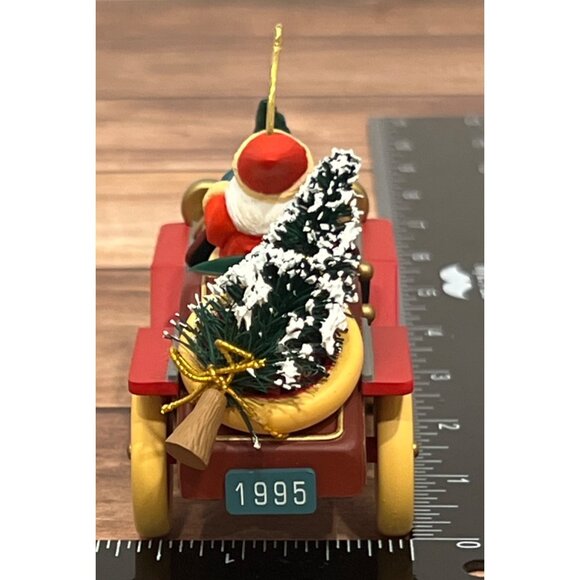 1995 HALLMARK KEEPSAKE ORNAMENT QX5179 SANTA'S ROADSTER HERE COMES SANTA - Picture 9 of 10
